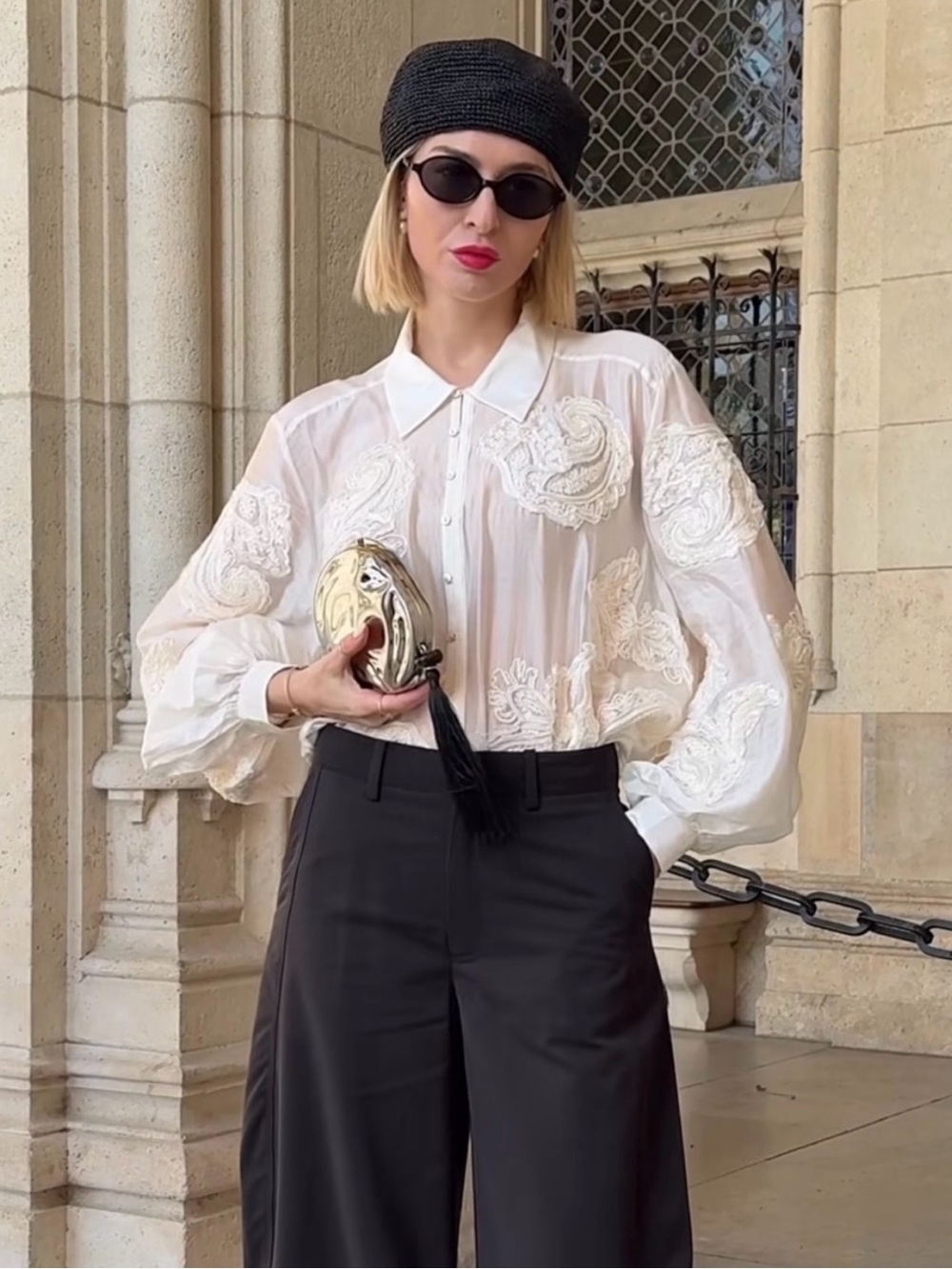 H&M Embroidered Blouse - Picture 2 of 16
